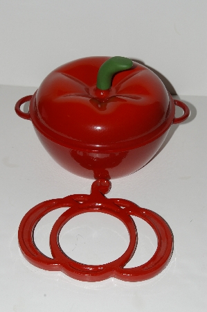 +MBA #S28-147  "2006 Technique Enameled Cast Iron 2 Qt Tomato Pot With Trivet"