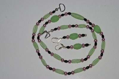 +MBA #B1-168 "Lime Green Glass Bead Necklace & Earring Set"
