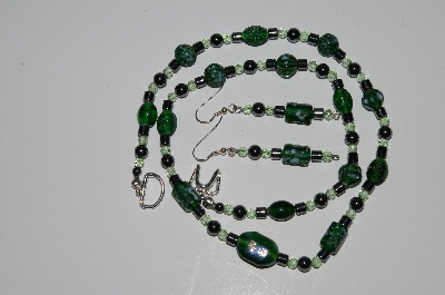 +MBA #B1-144  "Green Glass, Crystal & Hemalyke Bead Necklace & Earring Set"