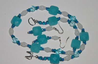 +MBA #B1-062  "Blue Gemstone, White & Blue Glass Bead Necklace & Earring Set"