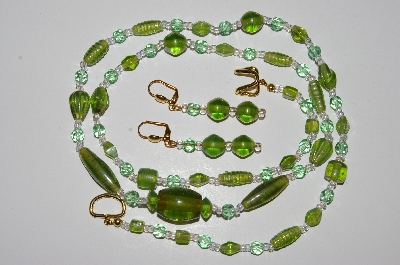 +MBA #B4-2997  "Green Luster Glass Bead & Crystal Necklace & Matching Earring Set"