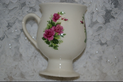 +MBA #6872  Set Of 4 "Pedestal" Style Coffee Mugs