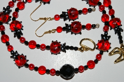 +MBA #B4-2932  "Fancy Red Glass Lady Bug, Glass Bead & Black Crystal Necklace & Matching Earring Set"