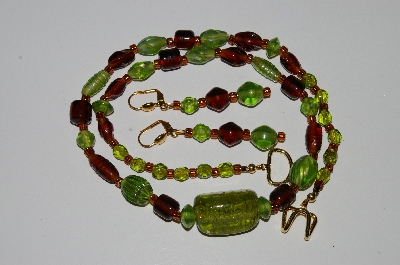 +MBA #B5-078  "Brown & Green Luster Glass Bead Necklace & Matching Earring Set"