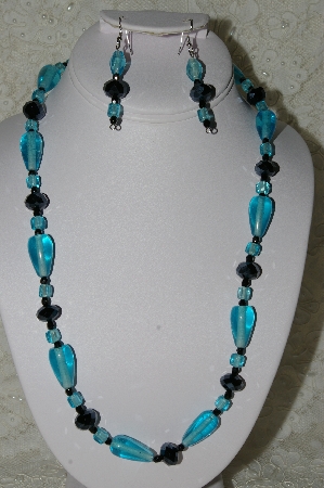 +MBAHB  #19-333  "Fancy Faceted Black Crystal & Aqua Blue Glass Necklace & Earring Set"