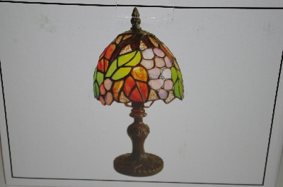 +MBAHB #19-477  "2003 Tiffany Style Grapes Stained Glass Accent Lamp"