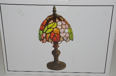 +MBAHB #19-477  "2003 Tiffany Style Grapes Stained Glass Accent Lamp"