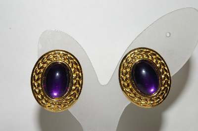 +MBA #88-076  "Trifari Purple Cabachon Clip On Earrings"