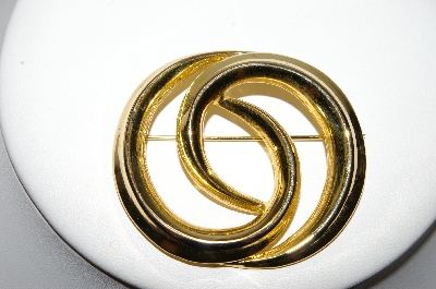 +MBA #88-465  "Vintage Gold Plated Fancy Swirl Pin"