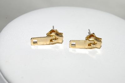 +MBA #87-089  "Two Pairs Vintage Pierced Earrings"