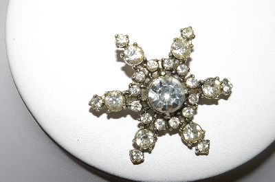 +MBA #88-522  "Silver Tone Clear Crystal Rhinestone Pin"