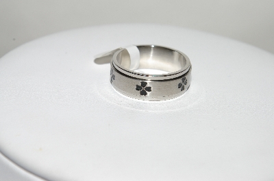 +MBA #87-106  "Size 10  Mens Stainless Steel Spinner Clover Band  Ring"