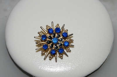+MBA #FL7-009  "Vintage Goldtone Blue Rhinestone Pin"