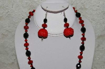 +MBAHB #33-056  "Fancy Red Hand Made Red Seed Bead Cluster Beads, Black Faceted Crystal Beads & Fancy Faceted Red Crystal Bead Necklace & Matching Earring Set"