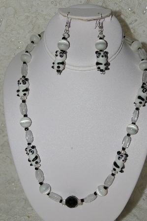 +MBAHB #33-085  "Fancy Lampworked Glass Panda's, White Cats Eye & Clear Glass Bead Necklace & Matching Earring Set"