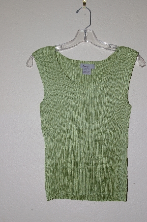 +MBADG #5-003  "Analogy Green Crepe Tank Top"