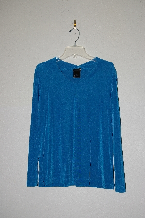 +MBADG #9-056  "CitiKnits Solid V-Neck Long Sleve Top"