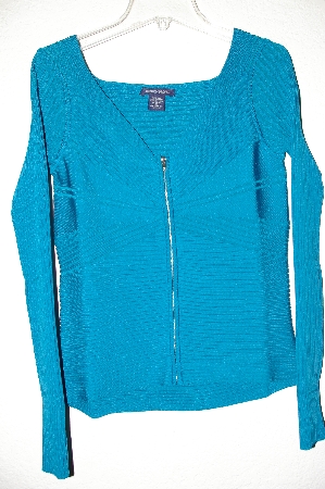 +MBADG #9-082  "Boston Proper Fancy Zipper Front Knit Top"