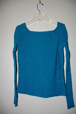 +MBADG #9-082  "Boston Proper Fancy Zipper Front Knit Top"