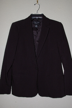 +MBADG #18-226  "Dialogue Classic Refined Stretch 1 Button Blazer"