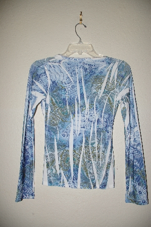 +MBADG #52-110  "Body Central Fancy Blue Stretch Top"