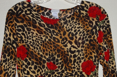 +MBADG #31-388  "Diamond's USA Fancy Animal & Rose Print Stretch Top"