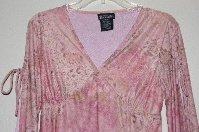 +MBADG #31-479  "No Boundaries Stretch Top"