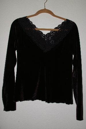 +MBADG #31-565  "Boston Proper Black Velvet Top With Fancy Lace Neckline"