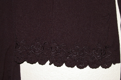 +MBADG #26-010  "Thalis Black Stretch Top With Rose Embroidery At Hem"