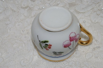 +MBADG #31-141  "Vintage Small Hand Painted China Cup"