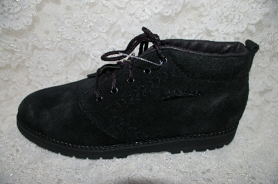 +MBAB #29-330  "La Gear Black Suede Street Hikers"