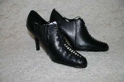 +MBAB #29-168  "Newport News Black Leather Open Lace Pumps"