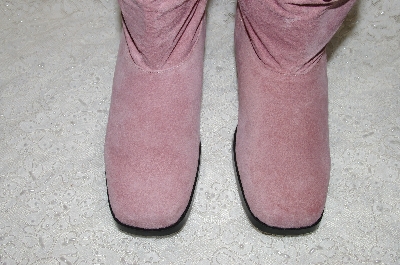 +MBAB #29-200 "Newport News English Rose Suede Scrunch Boots"