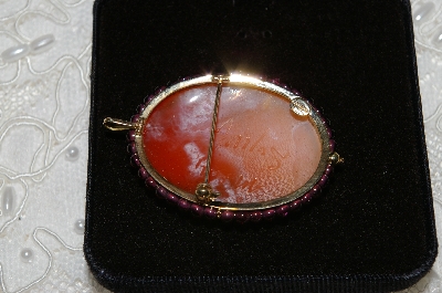 +MBAMG #25-220  "M & M Sconamigilo Had Carved & Signed Cameo Pin/Pendant In 14K Gold"