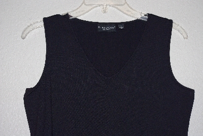 +MBANF #592  "Dialogue Essential Stretch V-Neck Tank"