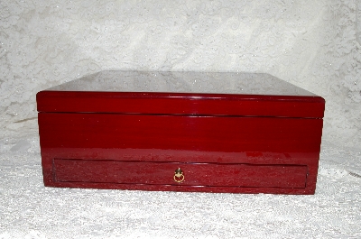 +MBAB #99-090  "Croton 12 Slot Watch Storage Box"