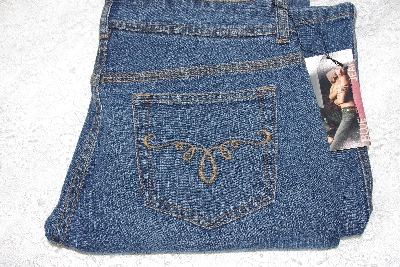 +MBANF #518  "London Jeans VS Lift"