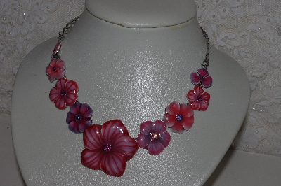 +MBAMG #S99-0049 "Epoxy Graduated Floral Necklace"