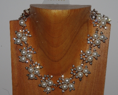 +MBAM #421-0084  "Beautiful Faux Glass Pearl Chocker"
