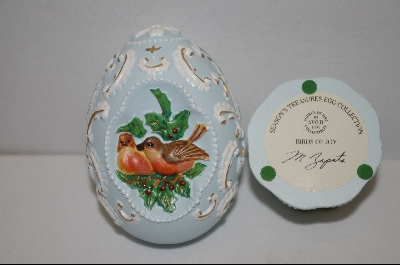 +MBA #9-090  Avon 1994 Birds Of Joy Collection Egg