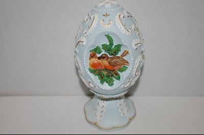 +MBA #9-090  Avon 1994 Birds Of Joy Collection Egg