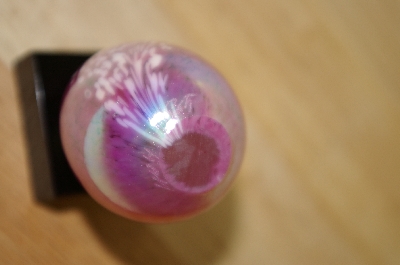 +MBA #10-100  "1985 Beautiful Pink Hand Crafted Art Glass Egg