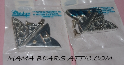 +MBA #5608-129  "1990's Set Of  (7) Tandy Leather Collar Tips"