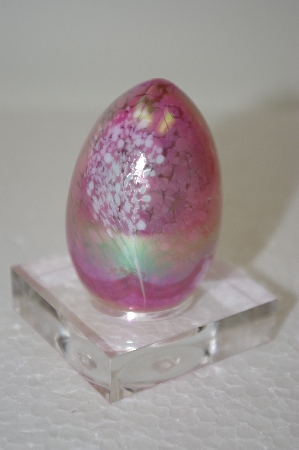 +MBA #11-122  1985 Hand Made Pink Glass Art Egg