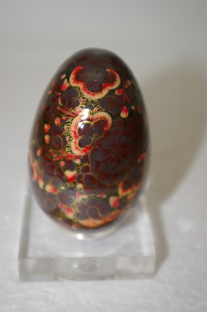 +MBA #12-164    1980'sBeautiful Decoupage Wooden Egg