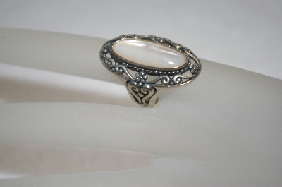 +MBA #16-123  Artist Signed Fancy Mother Of Pearl Ring