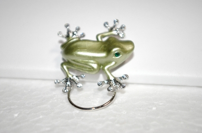 +MBA #18-218  Green Enamel & Crystal Frog PIn
