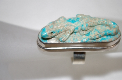 + MBA #20-337   "Artist  "KH"  Signed Hand Carved Turquoise Lizzard Ring