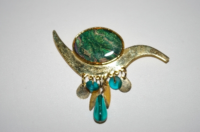 +MBA #25-319    Gold Tone Abstract Enameled Pin