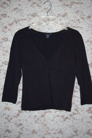 +MBA #34-028  "Black Boston Proper V-Neck Stretch Top